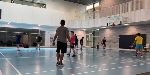 kids playing basketball