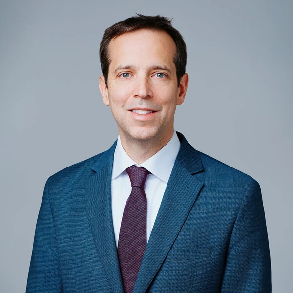 andrew cogan headshot