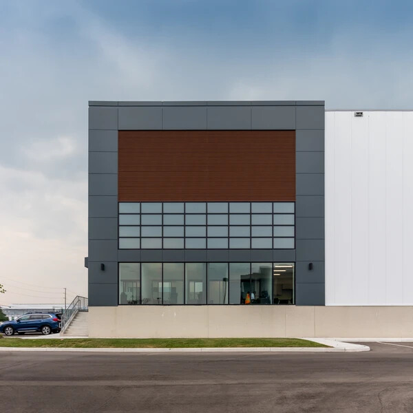 Exterior image of 1213 International Boulevard