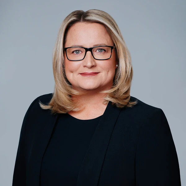 bianca steer headshot