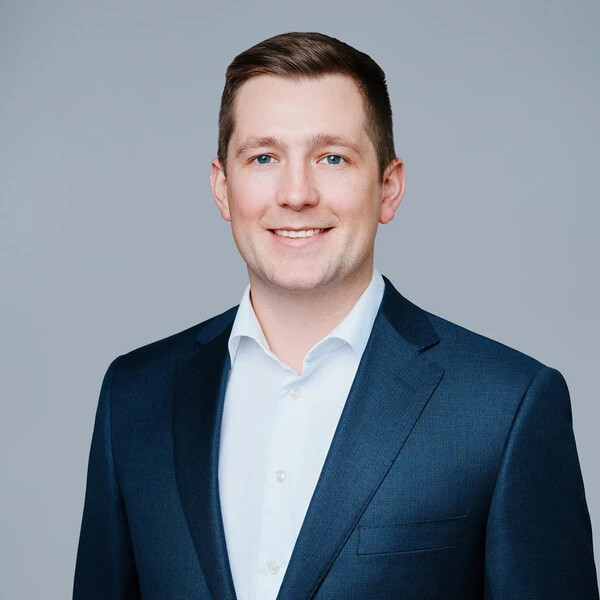 Grant Richardson headshot