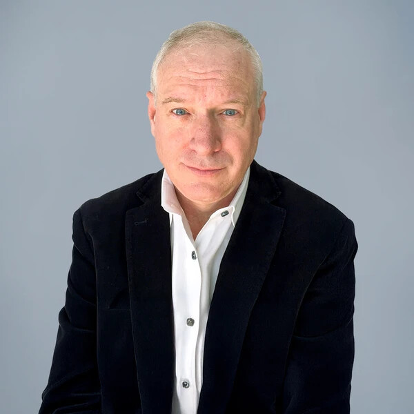 Justin Edge headshot